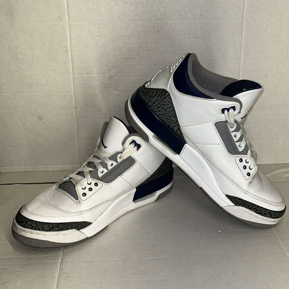 Air Jordan 3 Retro White/Midnight Navy  Mid Top Sneakers, CT8532-140 Size 10 - Picture 15 of 17